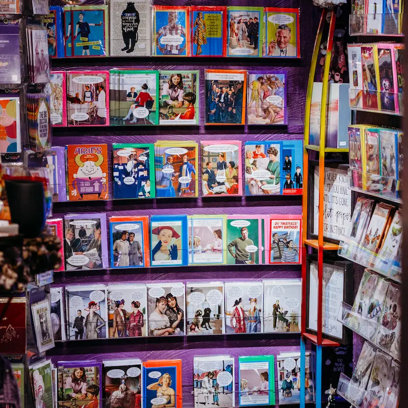 CE-1121-Gifts_Cards1-PIC